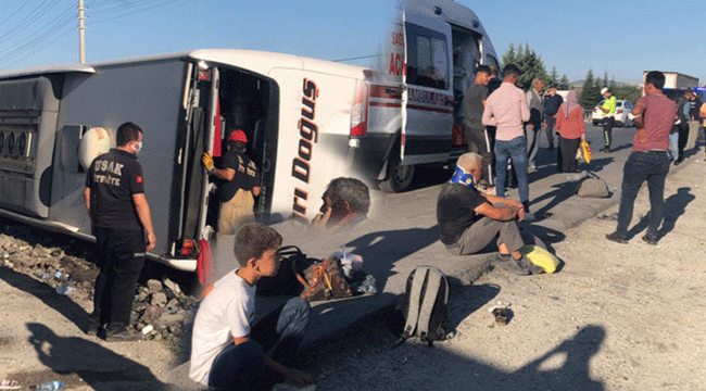 Uşak'ta yolcu otobüsü devrildi: 33 yaralı